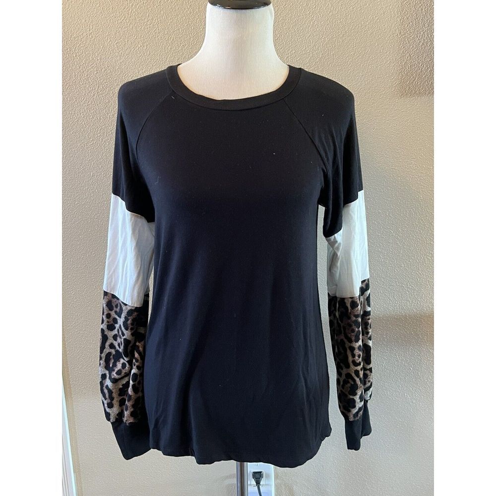 Magic Fit Black‎ With Leopard Sleeves Women's Shirt Medium